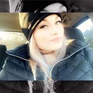 Meet your Posher, Elora